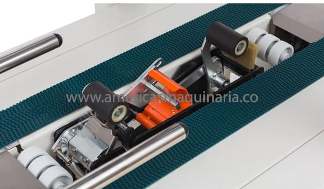 Encintadora de cajas semiautomática DOEN DBC-6050S