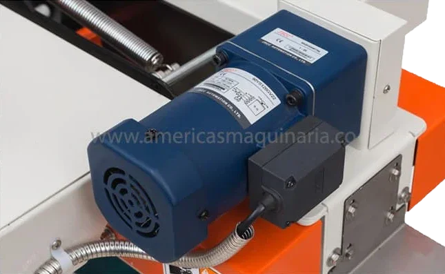 Encintadora de cajas semiautomática DOEN DBC-6050S