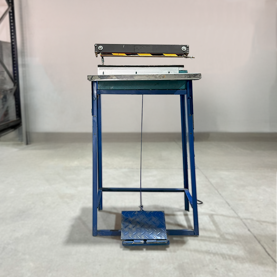 Selladora de hilo 18 con mesa